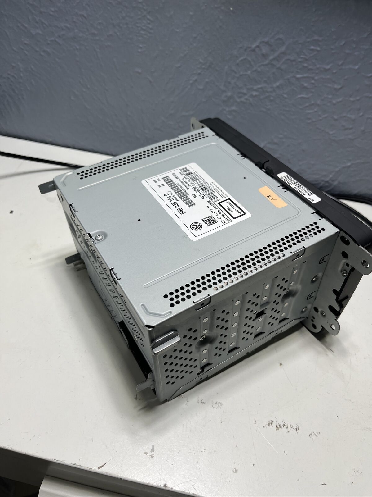 Volkswagen Tiguan AM FM CD Player Radio Receiver