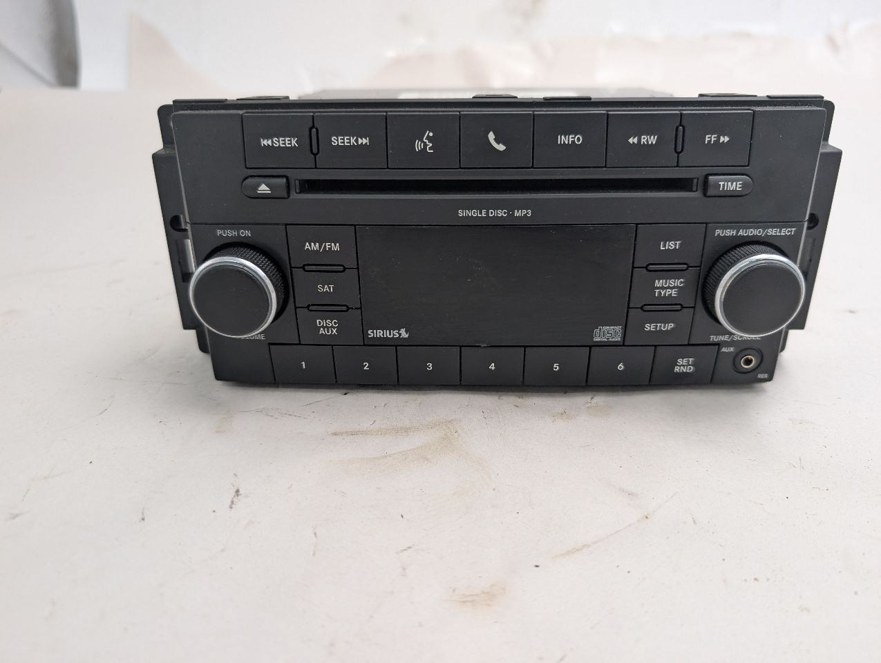 Audio Equipment Radio AM-FM-CD-MP3 Face Plate ID RES Fits 08-10 DAKOTA 353314