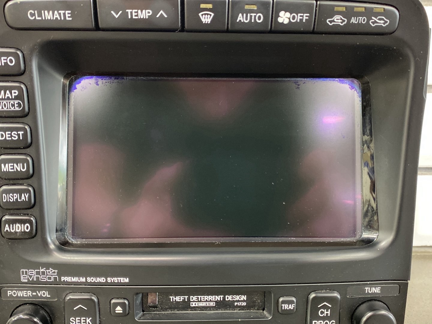 2001-2002 Lexus LX470 Navigation Multi Display Cassette Radio 8611160011 OEM