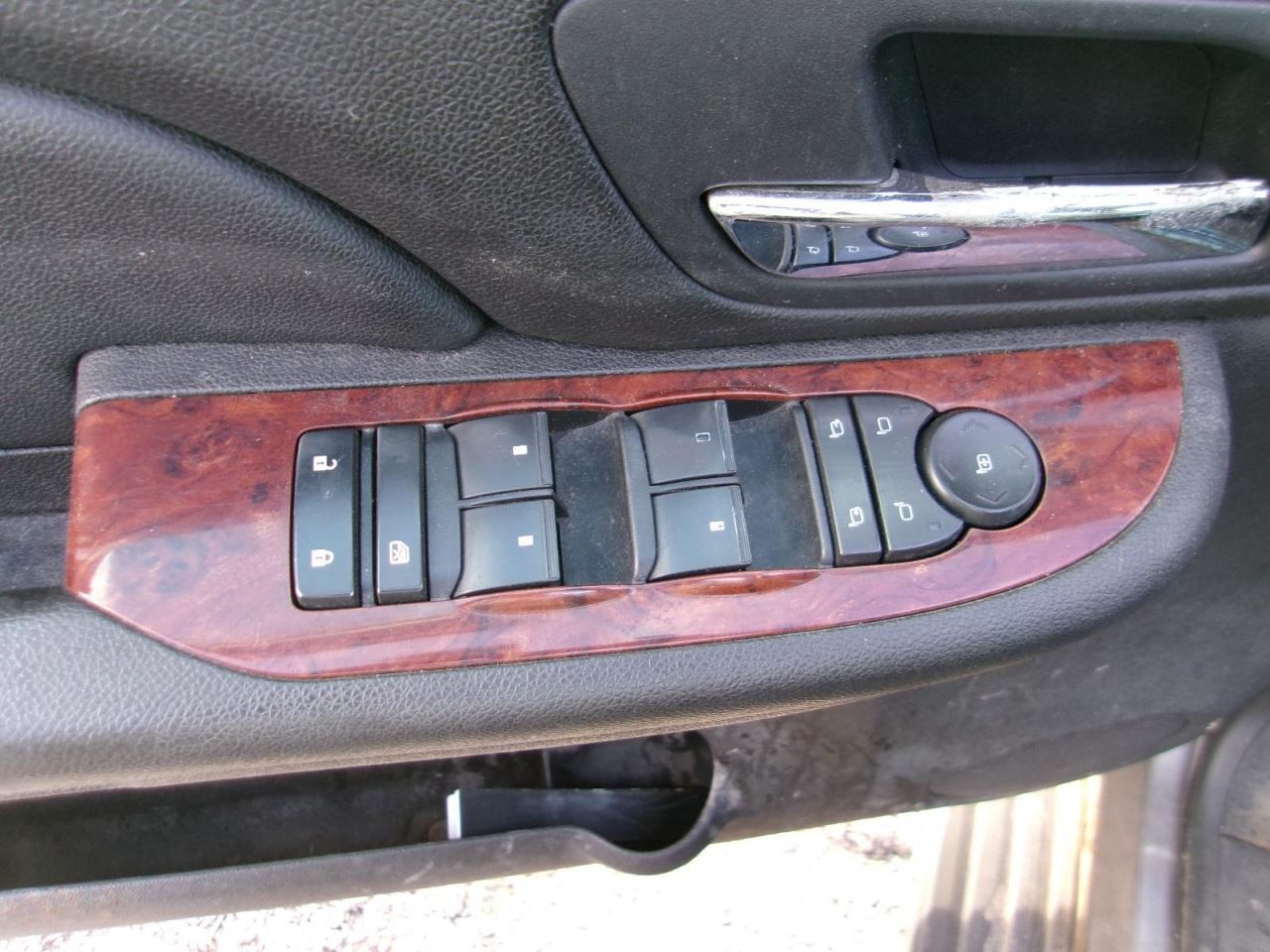 Audio Equipment Radio Opt Uvb ID 20807044 Fits 08-09 TAHOE 2188516