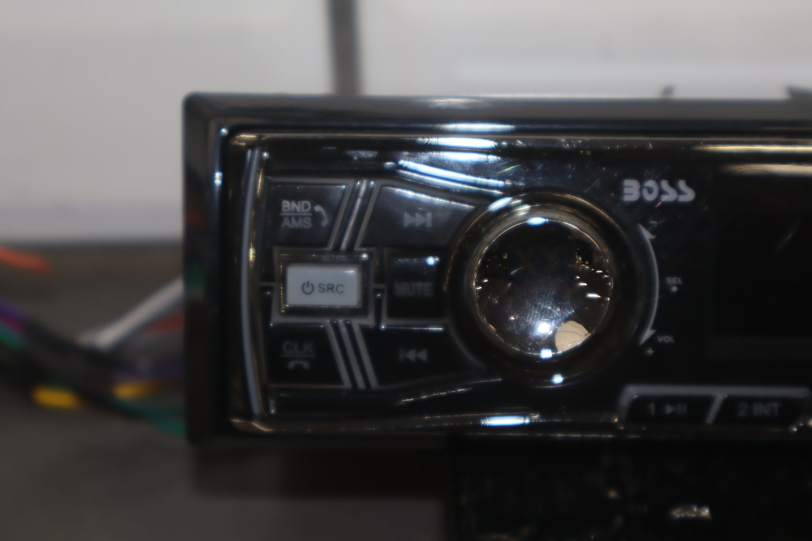 Boss 611UAB Radio Single DIN