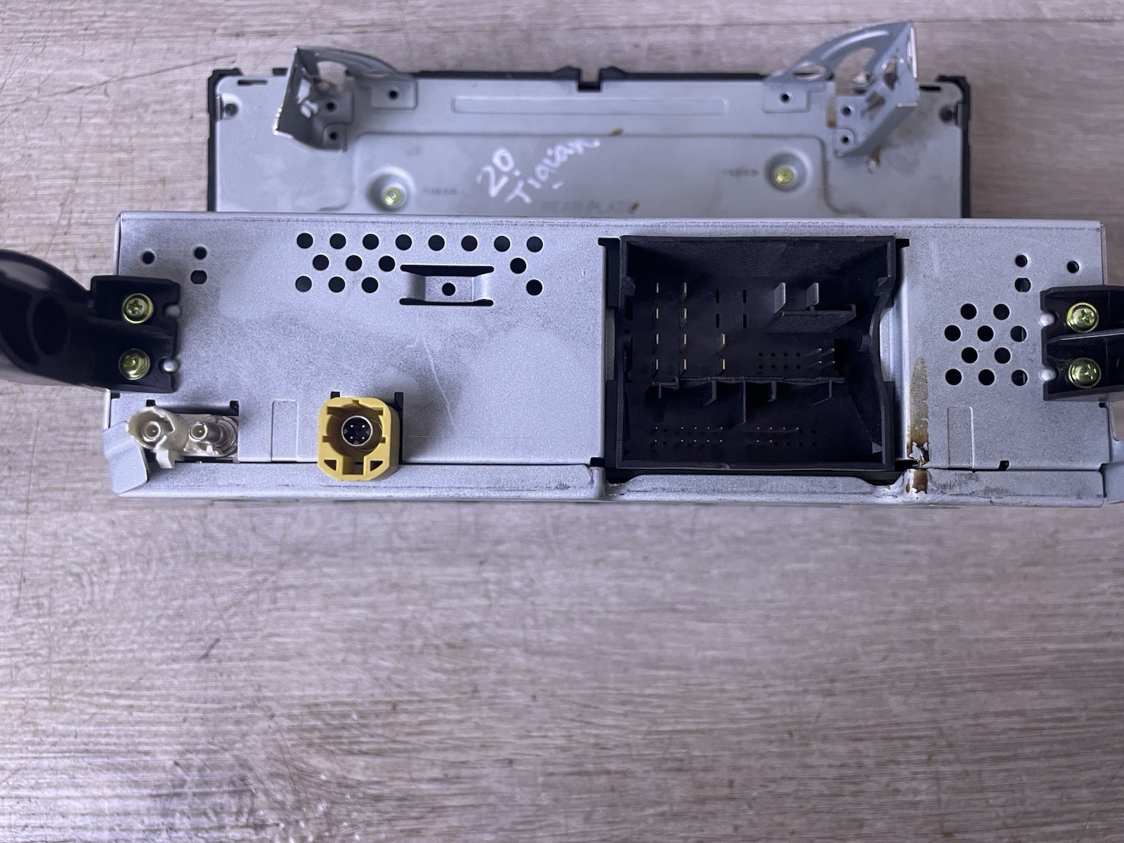 2019-21 VOLKSWAGEN JETTA RADIO HEAD UNIT OEM PART # 5G6.035.869.E