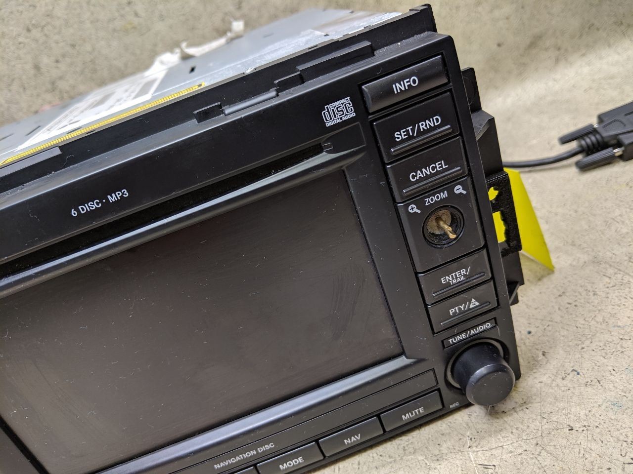 Stereo Radio AM FM CD 6 Disc DVD MP3 Navigation Fits 05-07 CHRYSLER 300 eab6k