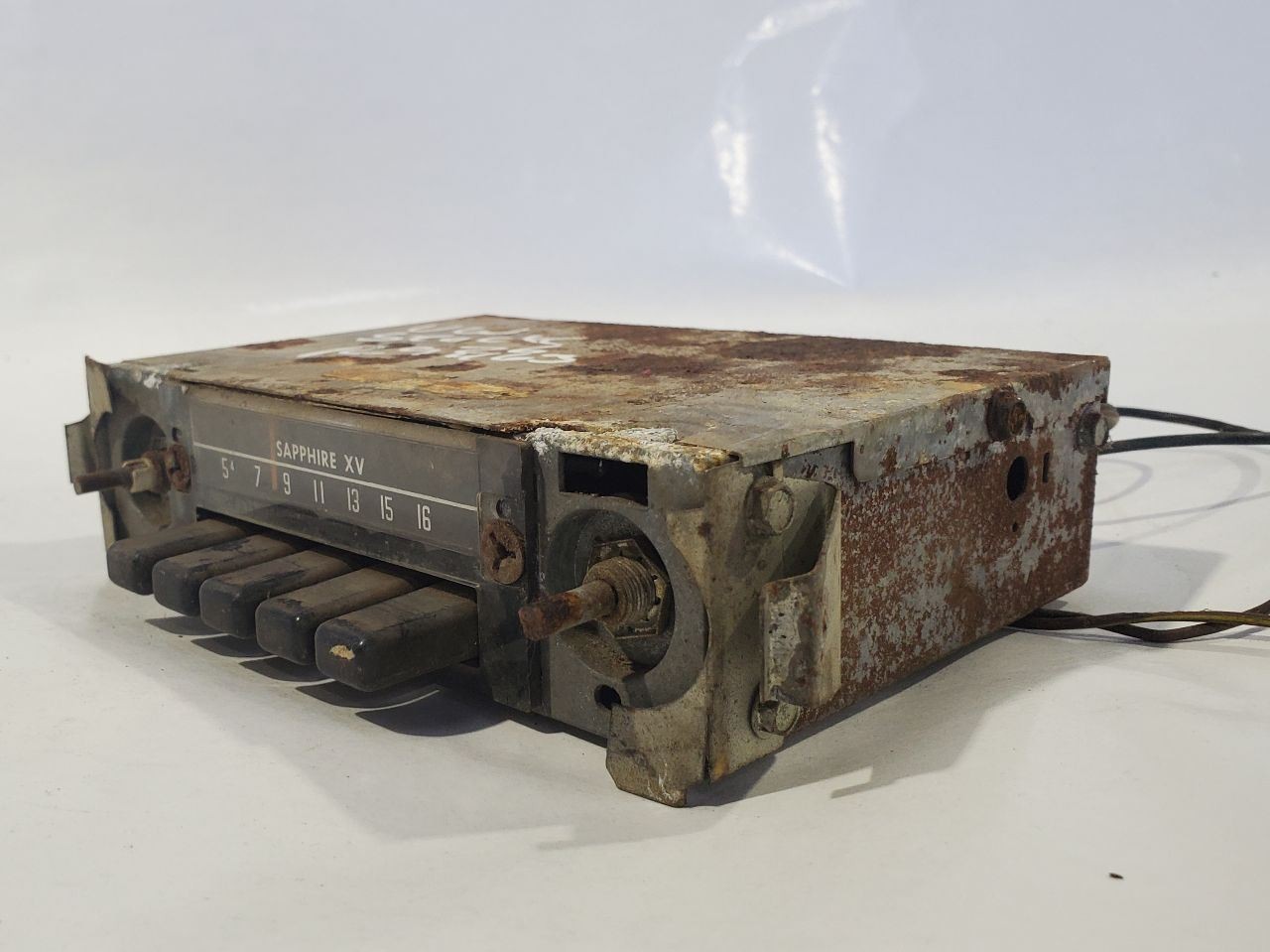 1968 1970 Volkswagen Beetle OEM Sapphire XV Untested Radio Sold As Is