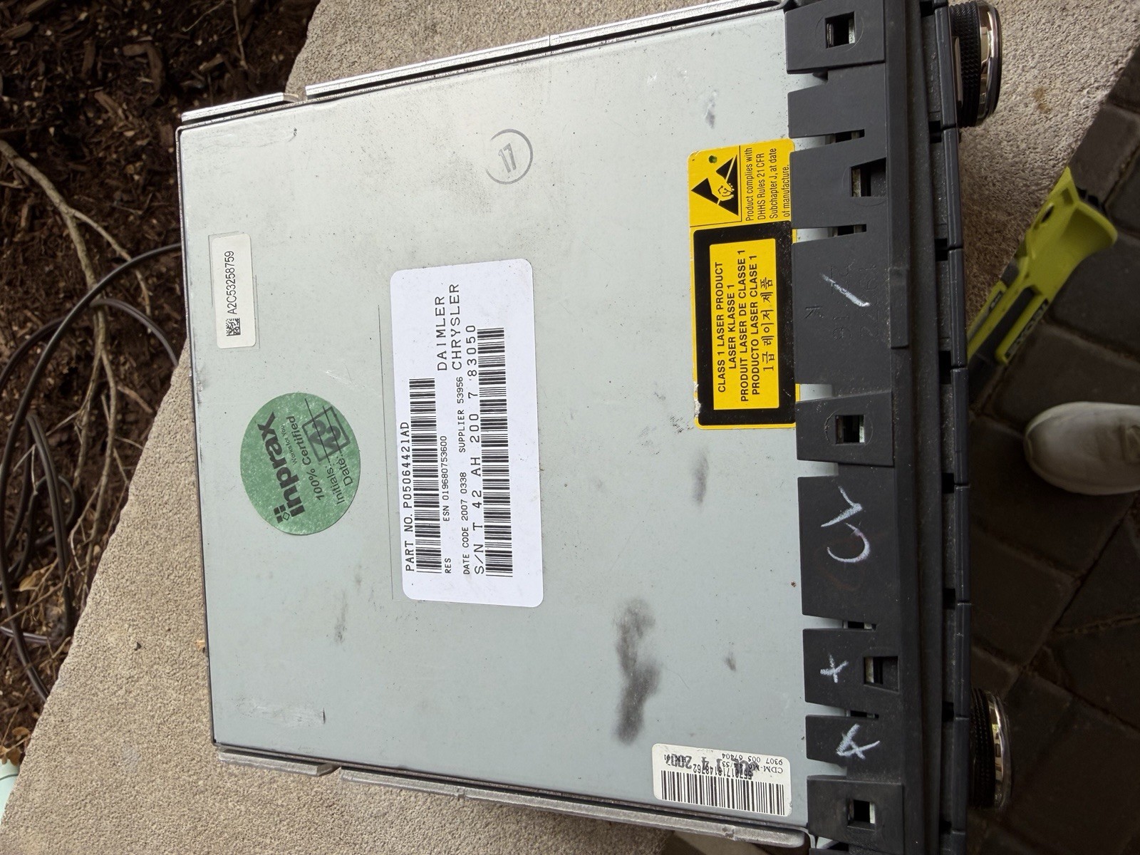 OEM Mopar Chrysler Dodge Jeep Radio CD MP3 AM FM P05064421AD Untested