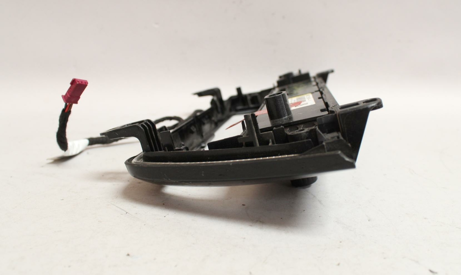 12 13 14 15 16 17 BMW 320I AM/FM RADIO CD PLAYER BEZEL 61316814188-01