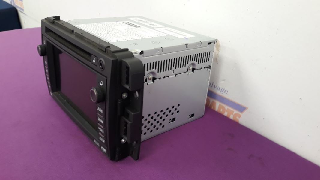 09 CHEVY SILVERADO 3500 RADIO AUDIO RECIVER HEAD UNIT DISPLAY 20807044