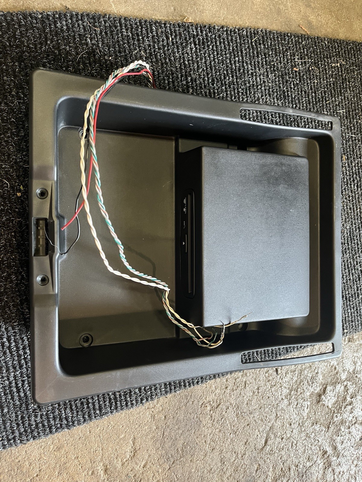 2013-2018 Ram 1500 2500 3500 OEM CD Player Assembly