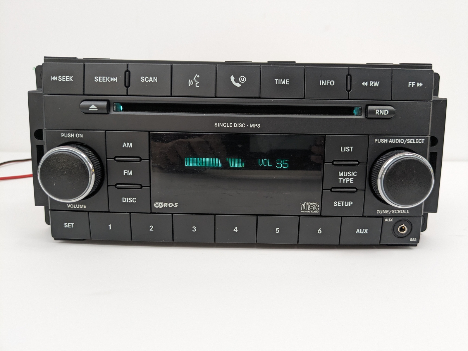Dodge Nitro Caravan Chrysler Jeep Liberty Radio Aux Mp3 08 09 2010 OEM *Cd