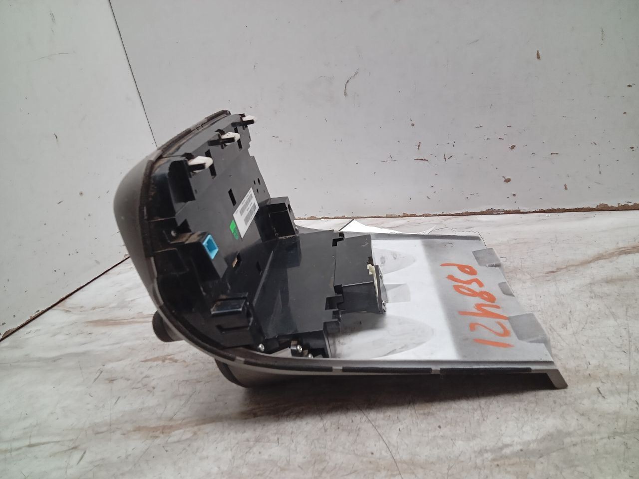 Audio Equipment Radio Control Panel AM-FM-USB-MP3-NAV Fits 13-15 CAMARO 339723