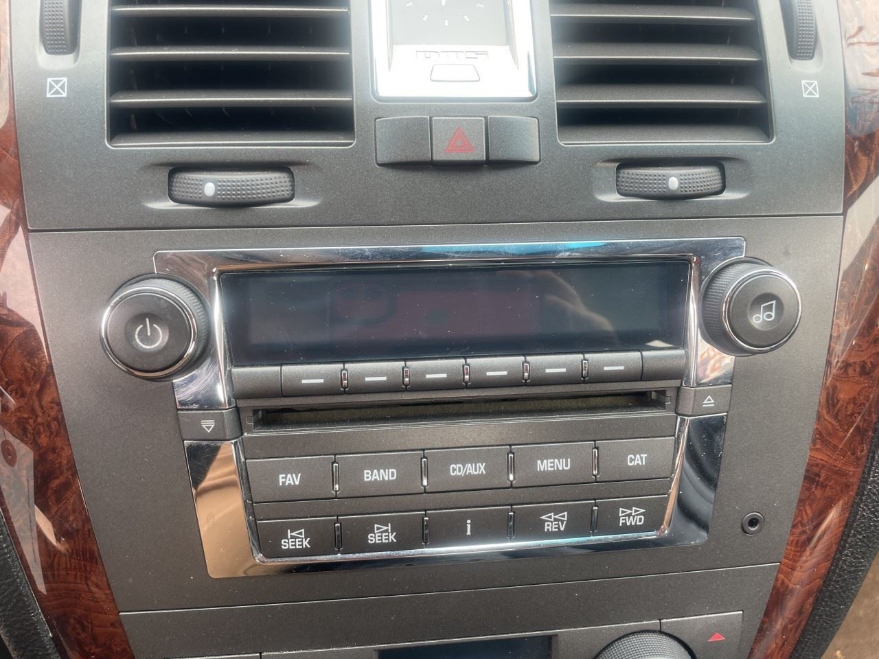 Audio Equipment Radio Am-fm-stereo-cd changer-MP3 Opt US9 Fits 08-11 DTS 676018