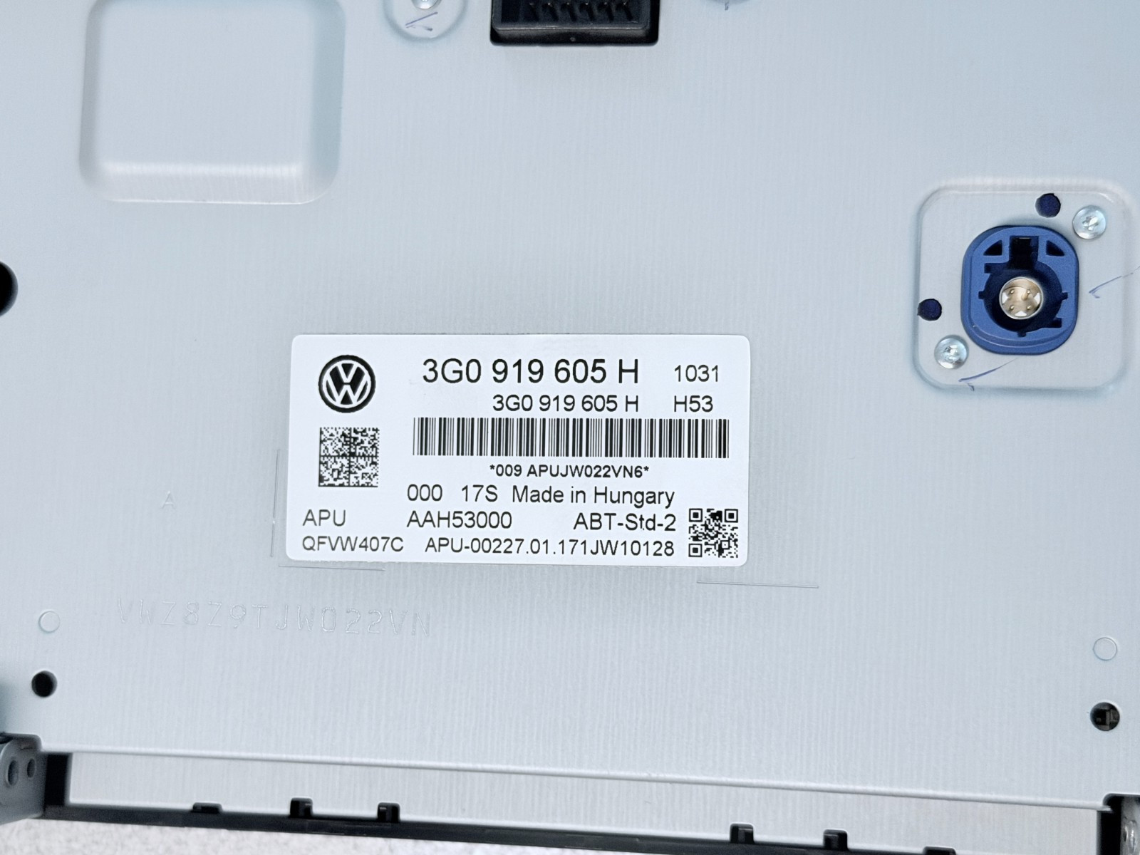 NICE OEM Volkswagen Golf GTI MK7 2014-2018 Radio Display Screen 3G0919605H USED