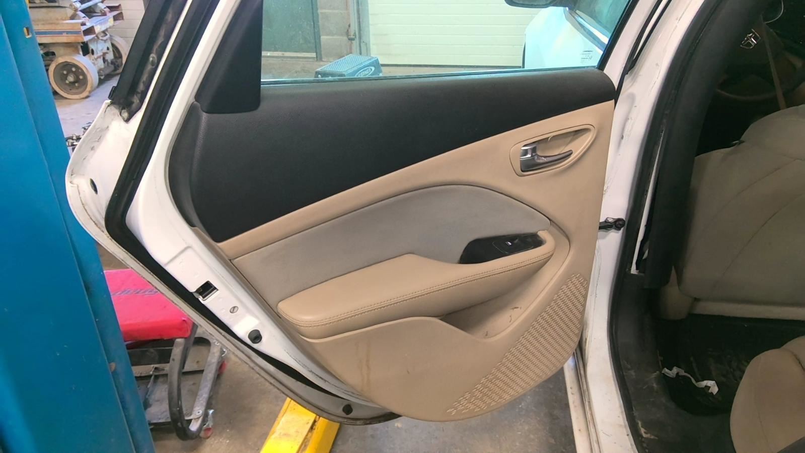 Audio Equipment Radio Receiver AM-FM-MP3 Opt Rae Fits 13-16 DART 736323