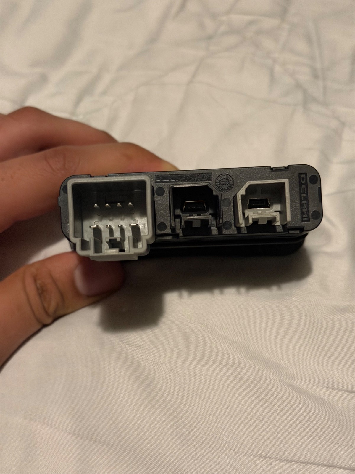 OEM Mopar Uconnect USB AUX SD Media Hub Dodge Chrysler Jeep RAM