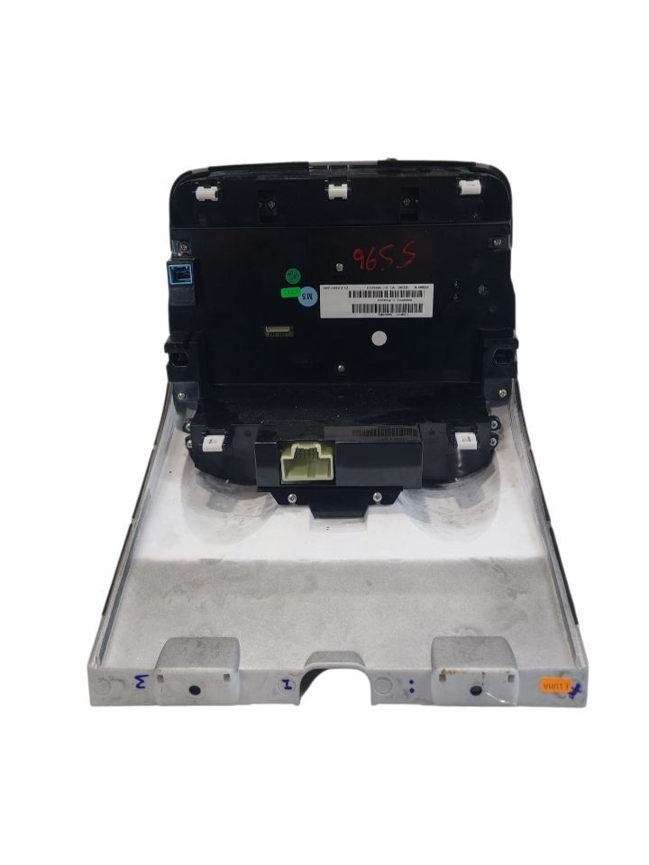 Audio Equipment Radio Control Panel AM-FM-MP3-USB Fits 13-15 CAMARO 672004