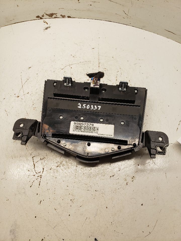 2012-2016 Chevrolet Cruze Radio VIN P 4th Digit Limited OEM 1360406