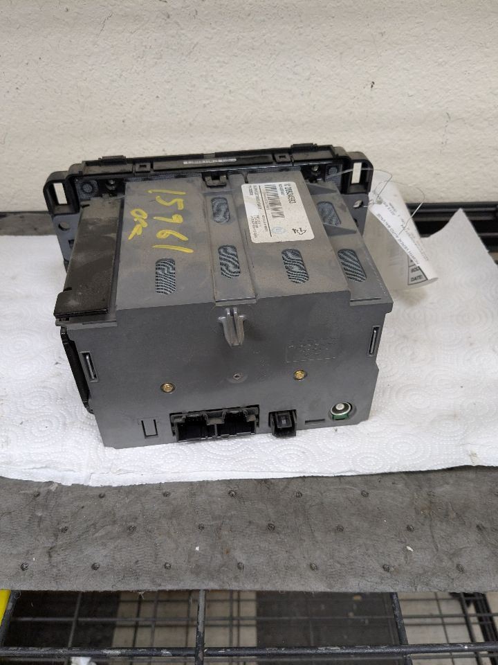 Audio Equipment Radio AM-FM-CD-MP3-USB Fits 11-21 EXPRESS 2500 VAN 2278505
