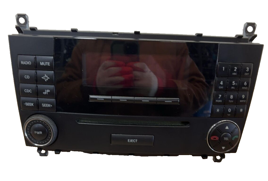 01 02 03 04 05 06 07 MERCEDES C-CLASS Audio & Visual Equip. (radio) 203820258680