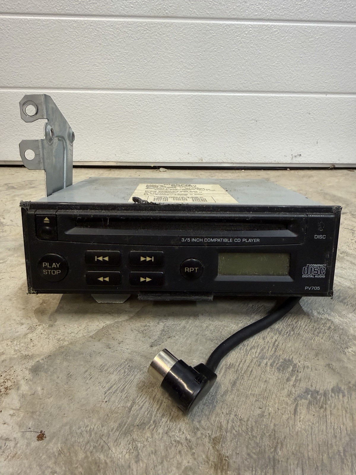 1994-1996 Nissan 300zx CD Player B8182-89921 Not Tested Rare