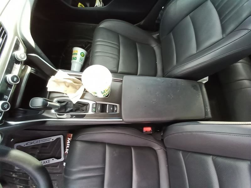 39540TVAAG1 Radio Receiver from 2022 Honda Accord 11261738