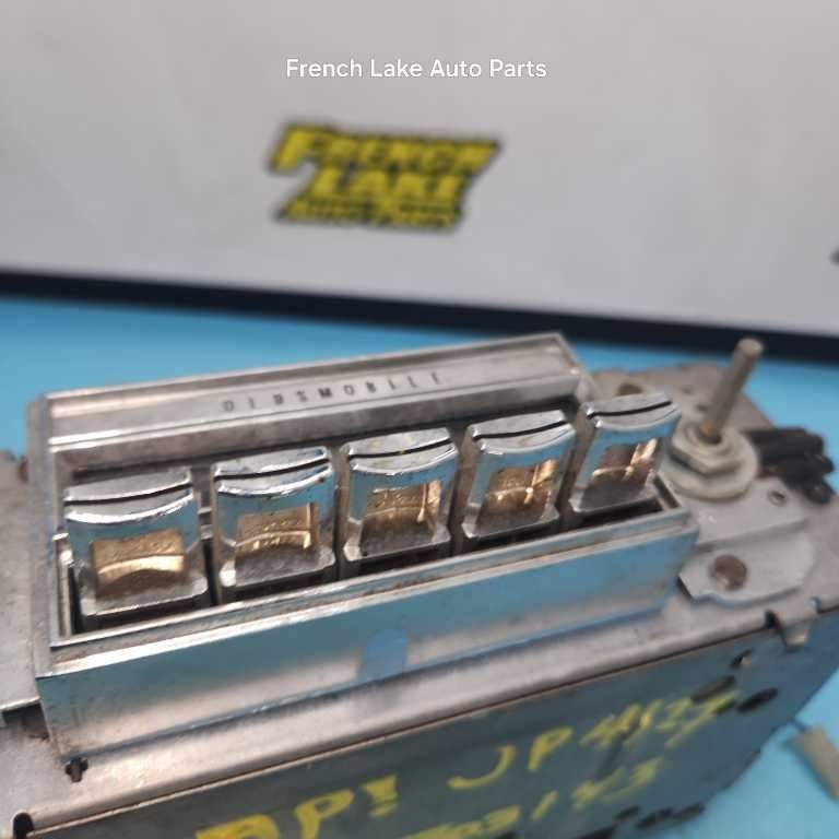 UNTESTED Radio “7303143” Fits 1968 OLDSMOBILE F85 1246469