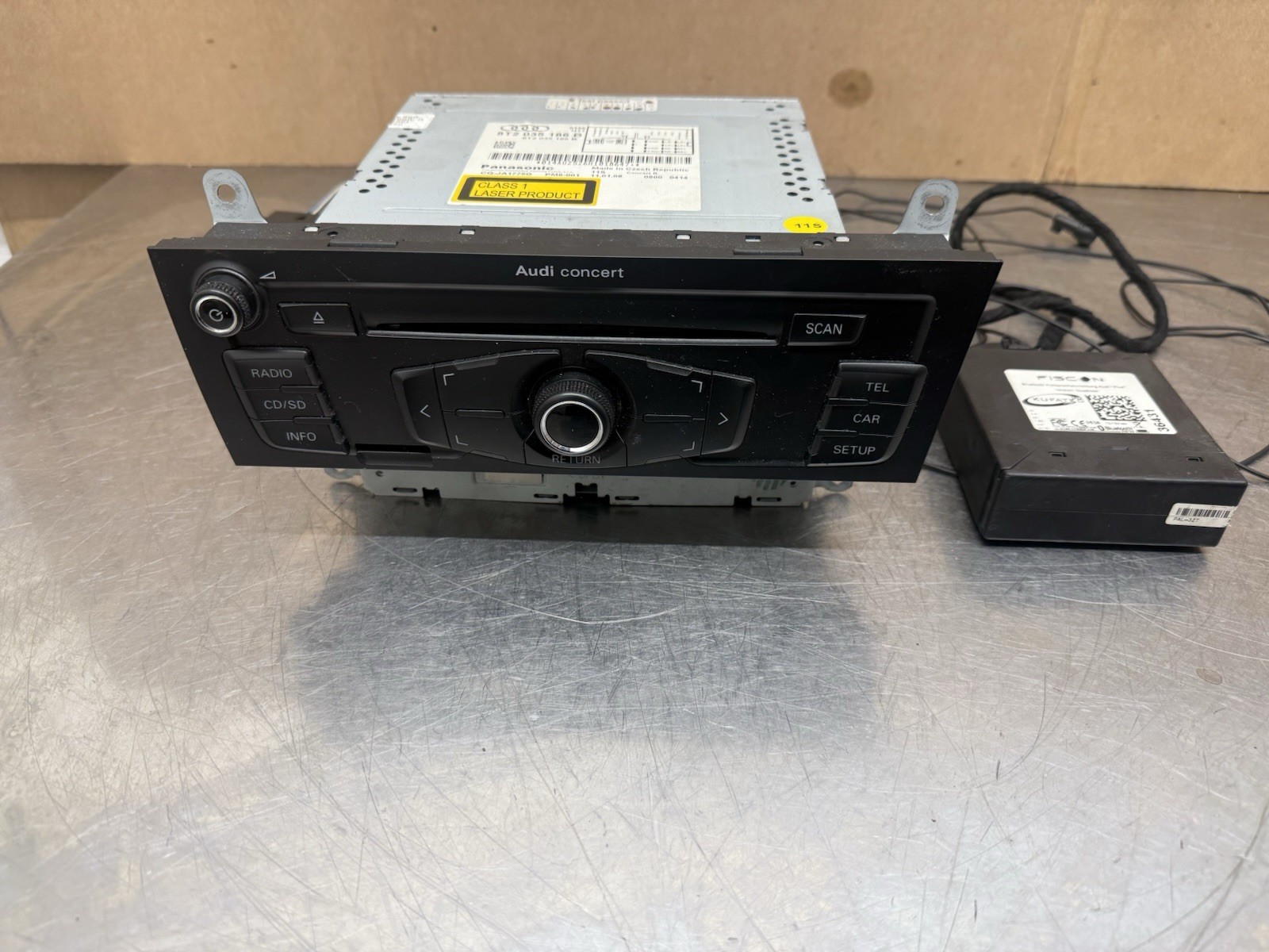 Audi A5 B8 Radio CD Player Head Unit With Hands Free 8T2035186B 2008