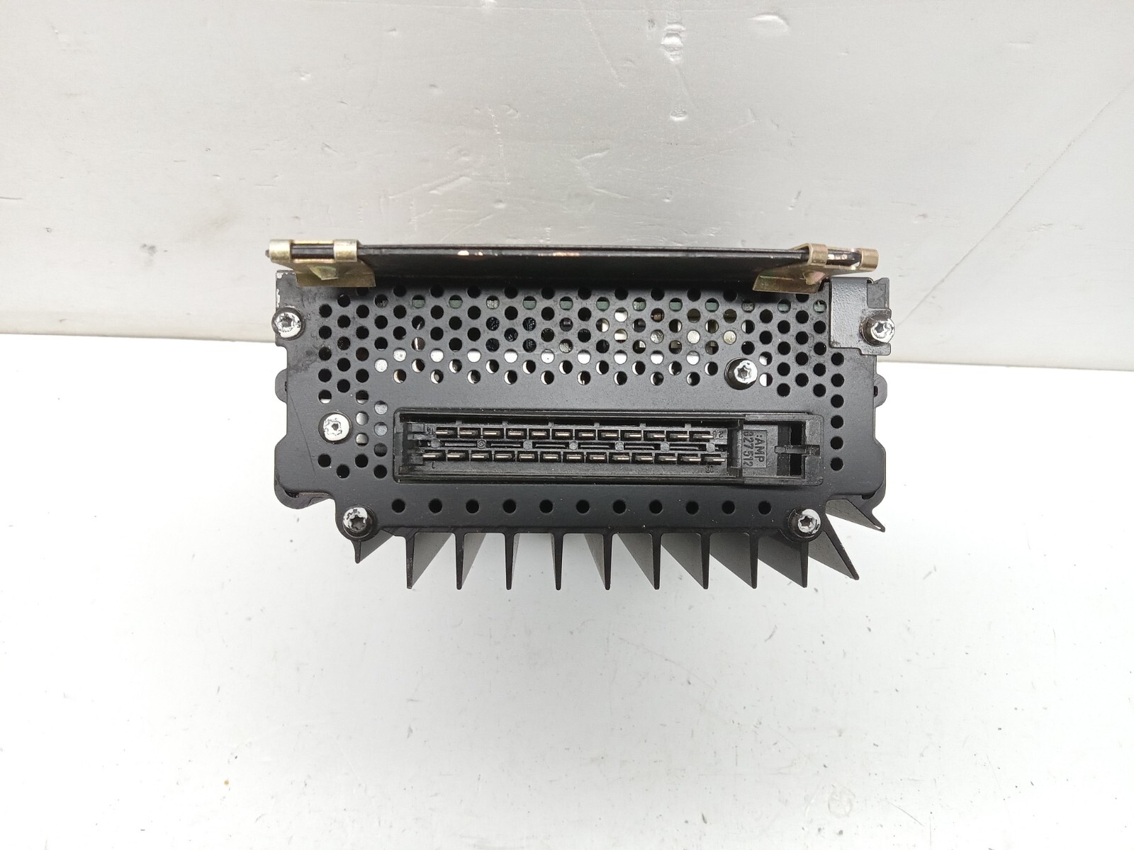 1997-1999 CADILLAC CATERA RADIO STEREO AUDIO AMPLIFIER OEM, 638-01320