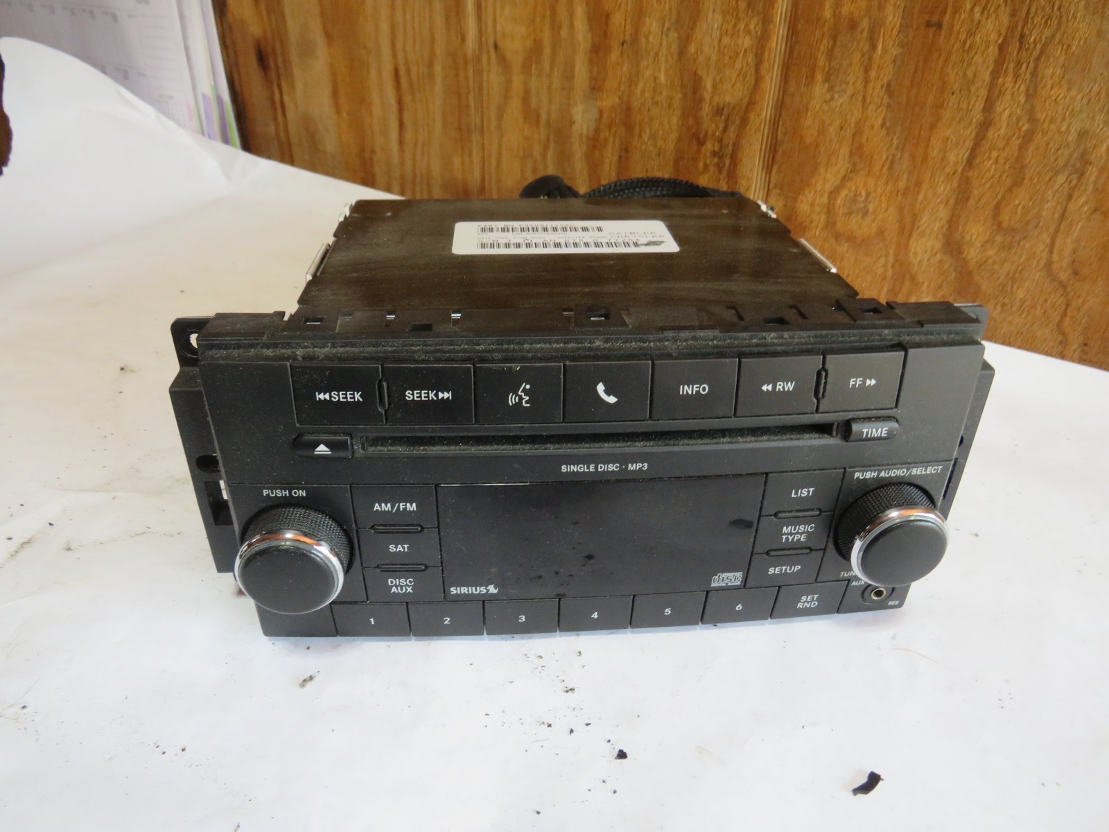 08 DODGE CHARGER AM FM CD PLAYER RADIO