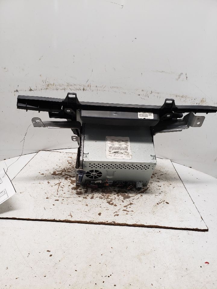 2011-2012 Honda Odyssey Radio Canada Market Audio Assembly LX OEM 1401062