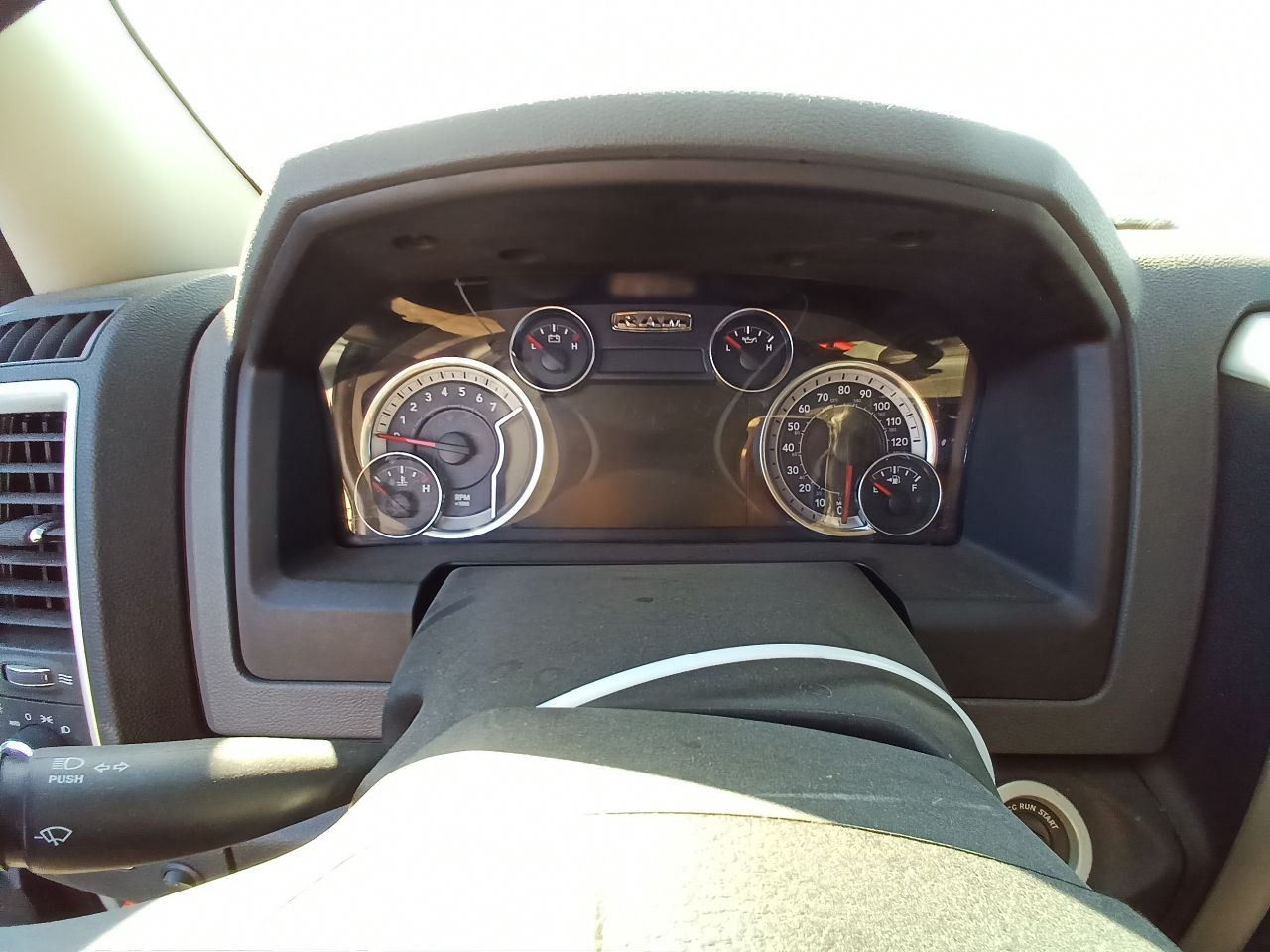68270663AF AM FM NAV Radio Display And Receiver from 2017 RAM 1500 12410717