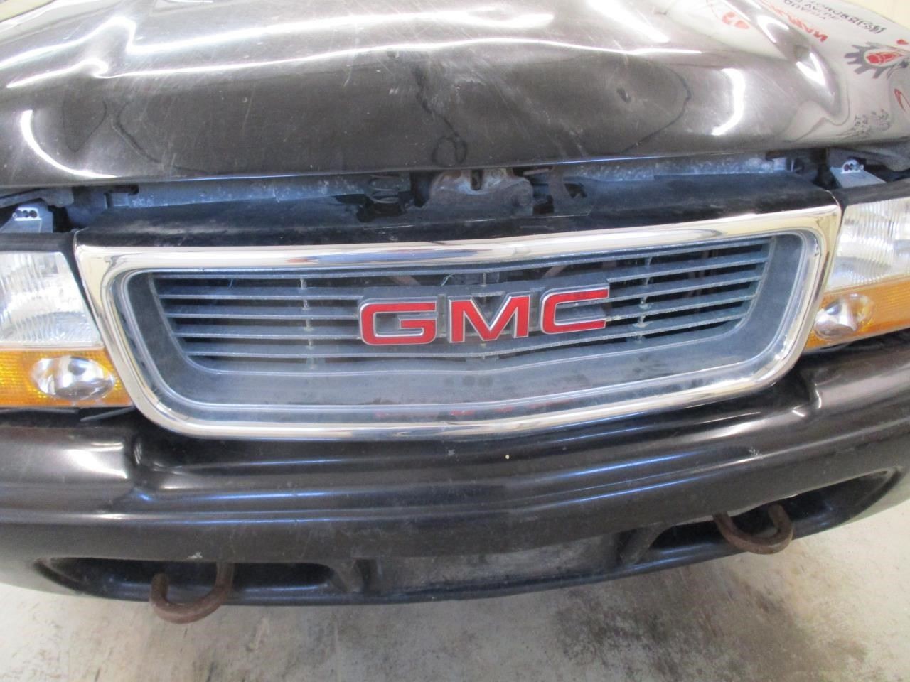Audio Equipment Radio UN0 Opt UQ3 Fits 98-02 BLAZER S10/JIMMY S15 1943829