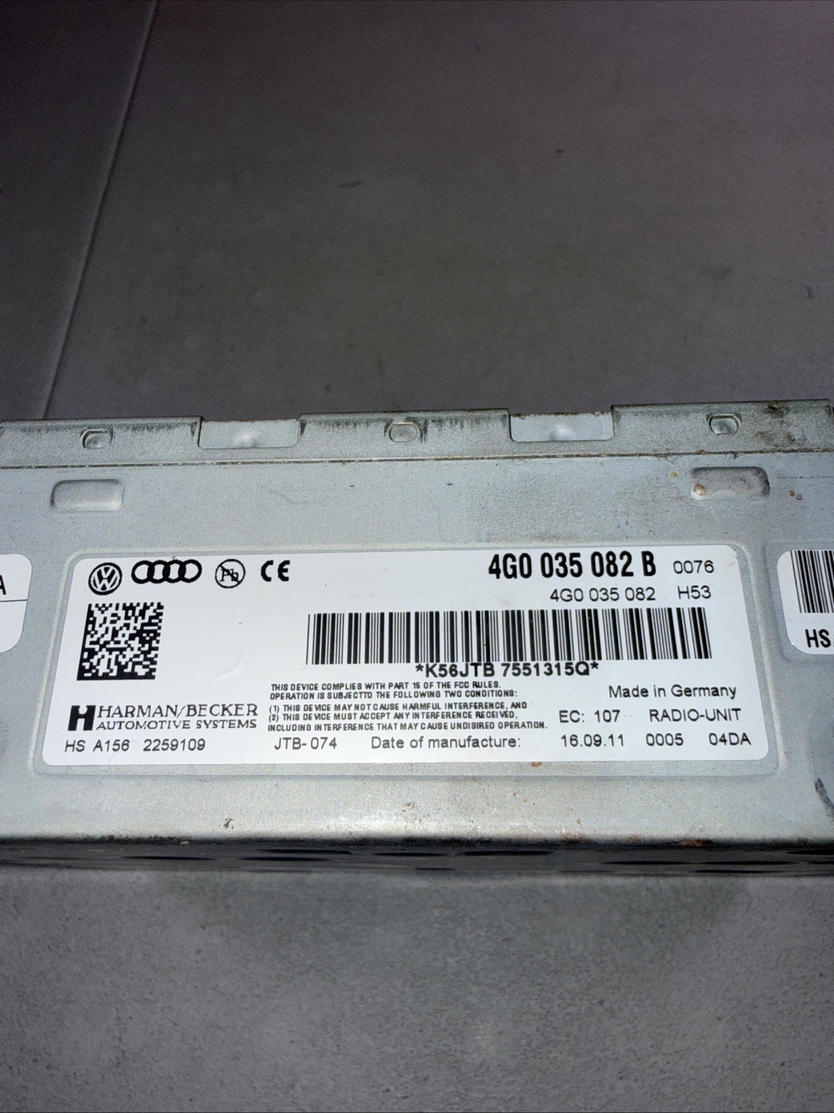 2010-15 AUDI Q7 Harman Becker Radio Satellite Receiver 4G0035082B