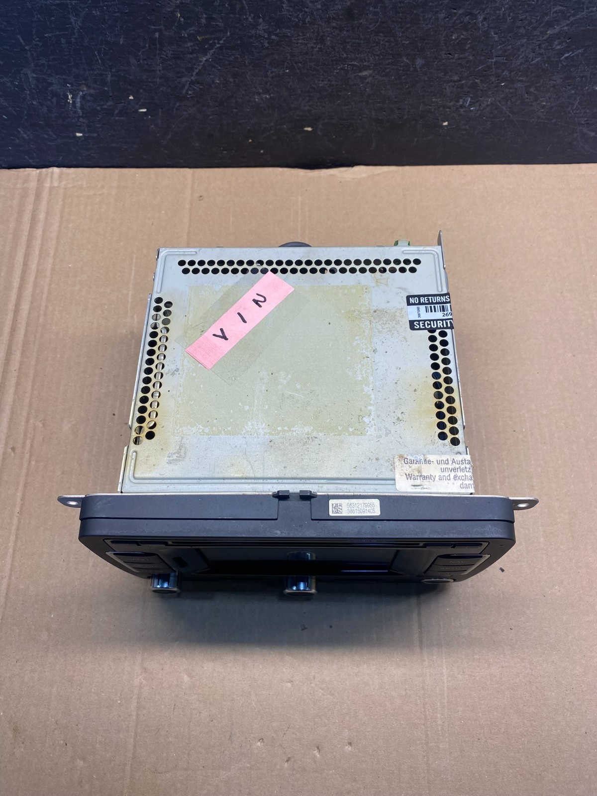 2009 to 2017 Volkswagen Tiguan Radio CD Player Screen Display OEM ae7509 DG