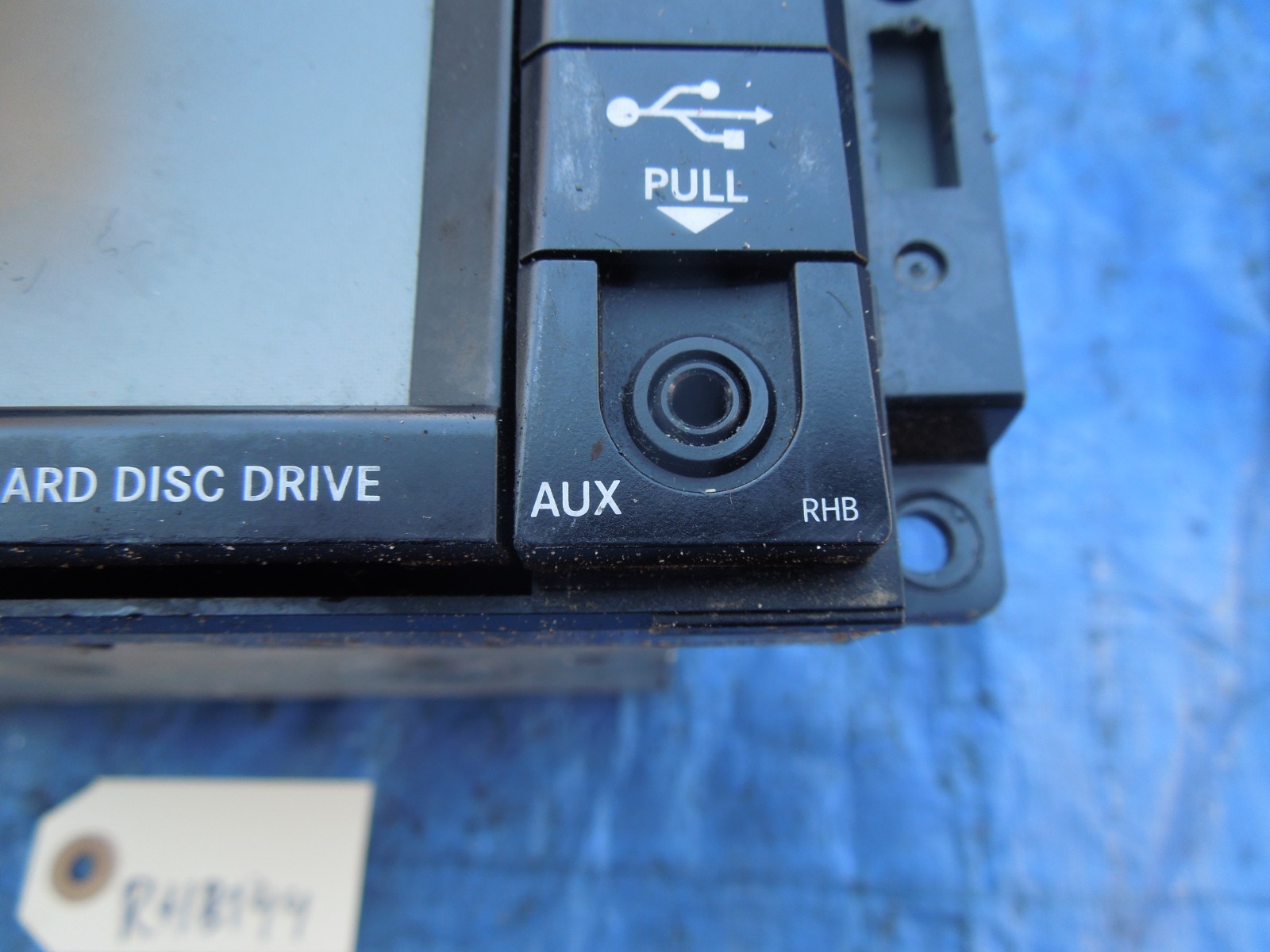 2012 Dodge Caravan RHB cd player radio assembly navigation OEM sirius MP3 RHB744
