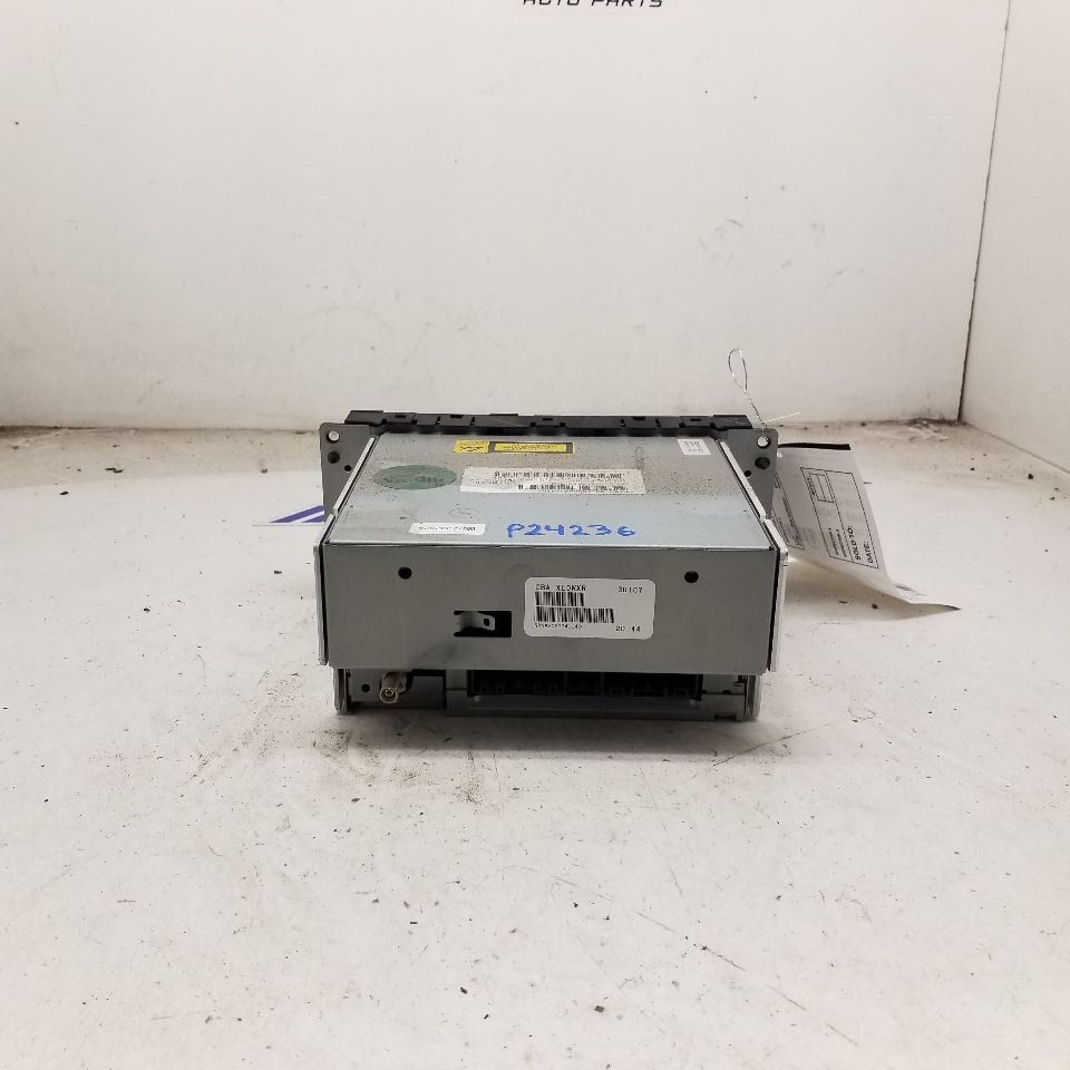 Audio Equipment Radio Display And Receiver Radio ID RES Fits 08-10 300 611685