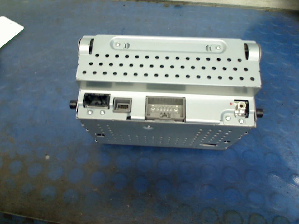 CD PLAYER VOLVO XC70 (BZ) SUV 2.4 D5 20V 205 AWD (D5244T10) 2011 p31328067
