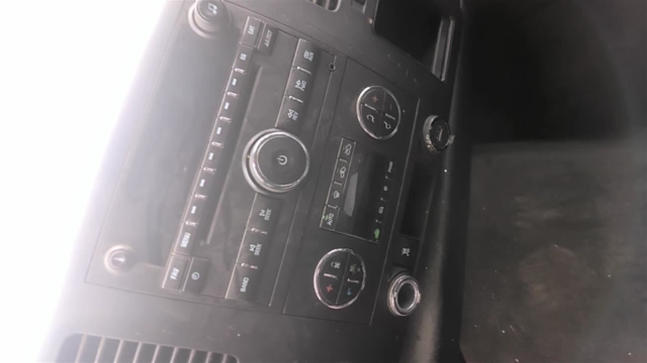Audio Equipment Radio AM-FM-CD-MP3-USB Fits 11-21 EXPRESS 2500 VAN 30768654