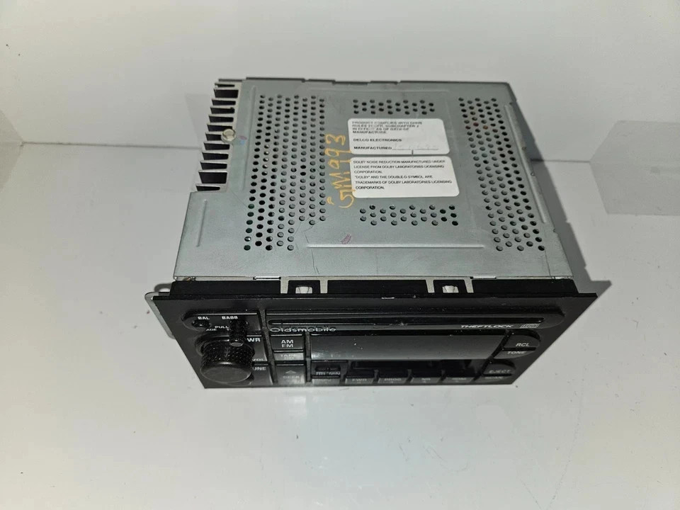 1995 OLDSMOBILE AURORA AM FM AUDIO RADIO W/ CASSETTE PLAYER UNIT OEM, 638-00970