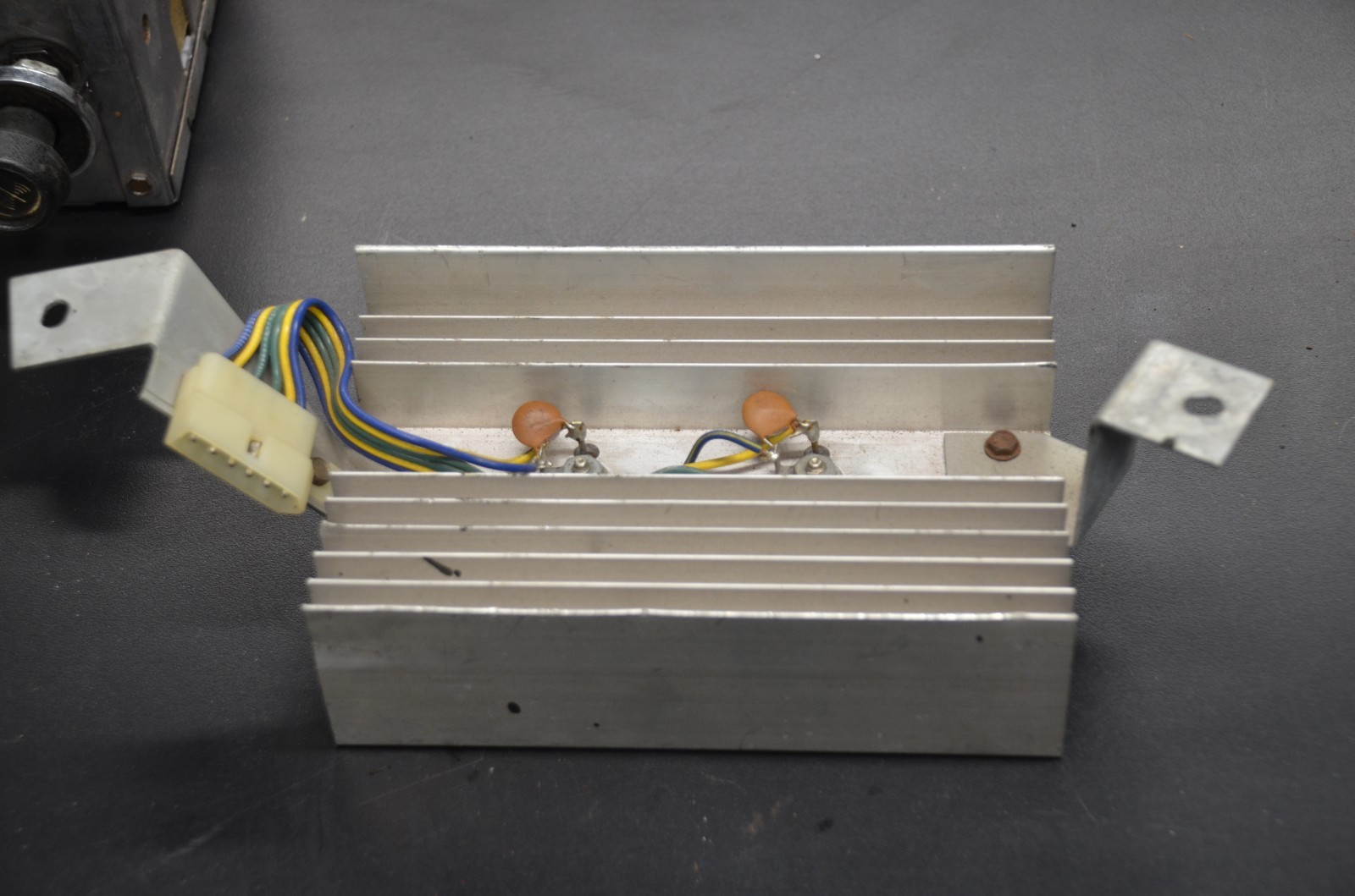 ORIGINAL 1973 1974 AM FM DELCO RADIO & AMPLIFIER FOR CHEVROLET CORVETTE