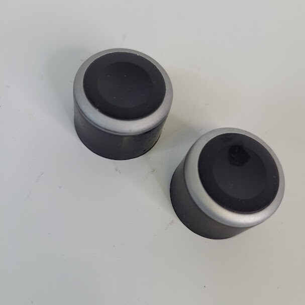2007 Kia Spectra Radio Knobs Black/Silver Set of 2 OEM