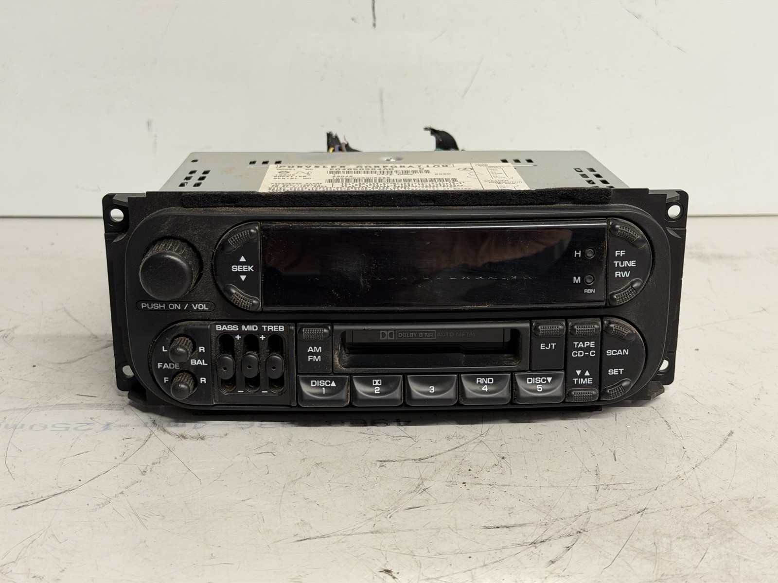 1999 2000 2001 2002 2003 2004 Jeep Grand Cherokee Radio Stereo Unit P04858584AH