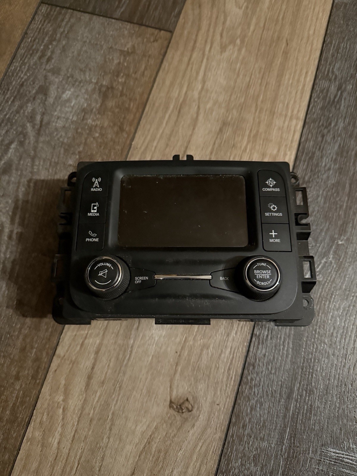 2018-2020 Dodge Ram 1500 2500 3500 Radio 5.0″ Uconnect 3 RA2 Sirius OEM