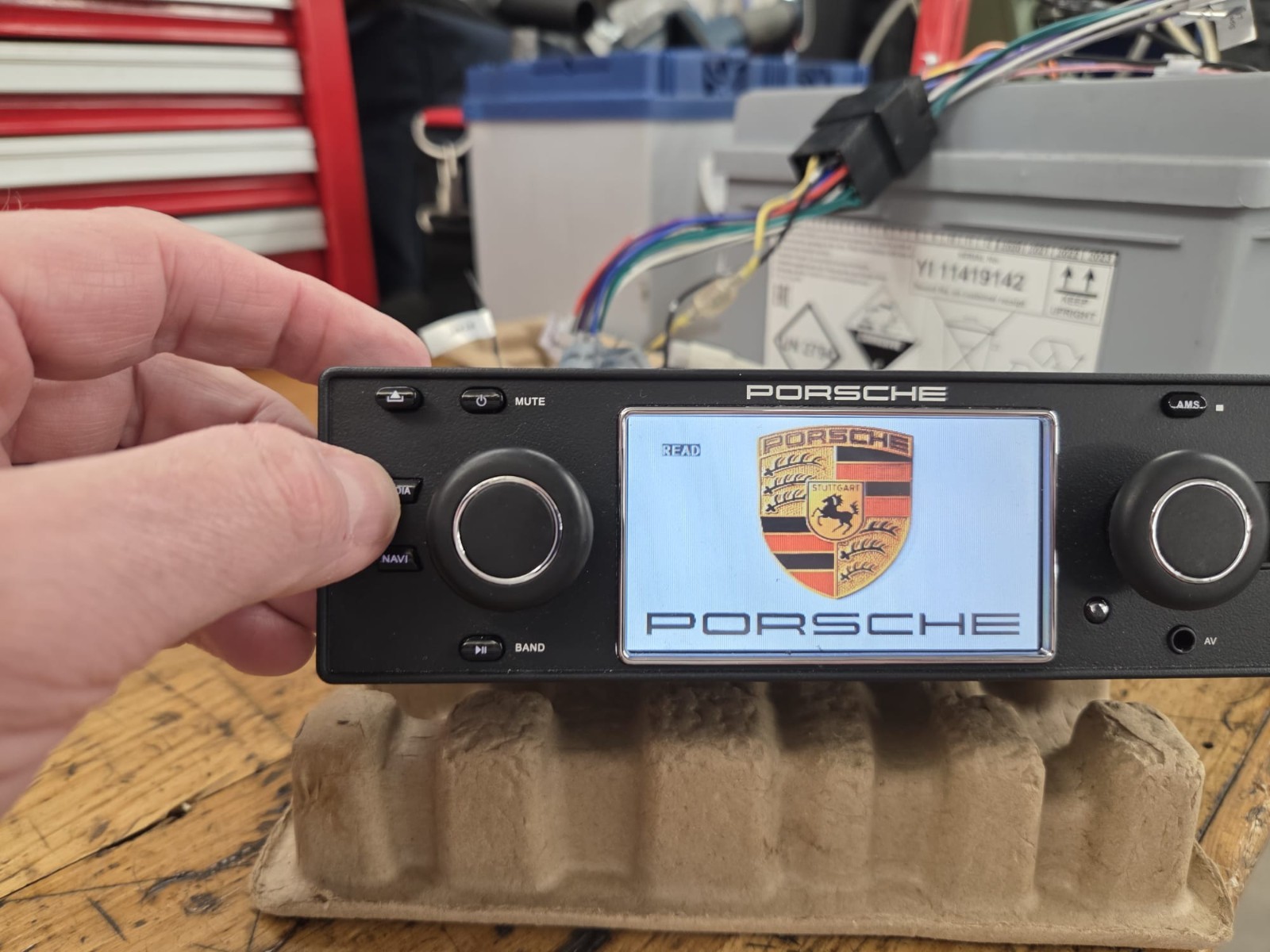 Porsche Classic Communication Management PCCM 1-DIN Radio – 91164519100 – Mint C