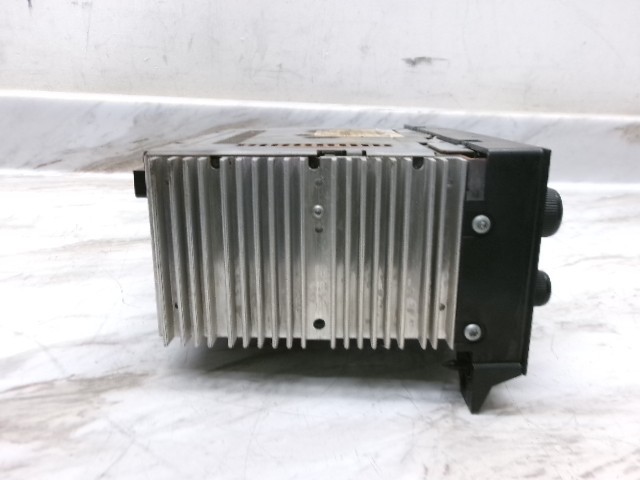 04858556AD 92-01 Dodge Ram Dakota Cherokee Wrangler Stereo Cassette Radio Player