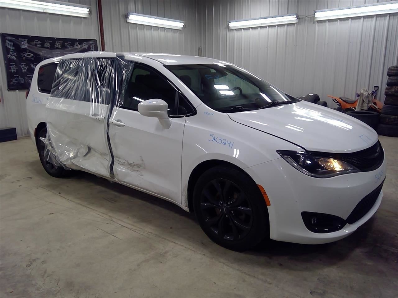 Info-GPS-TV Screen Display Front Dash ID 68316174 Fits 18-20 PACIFICA 1080792