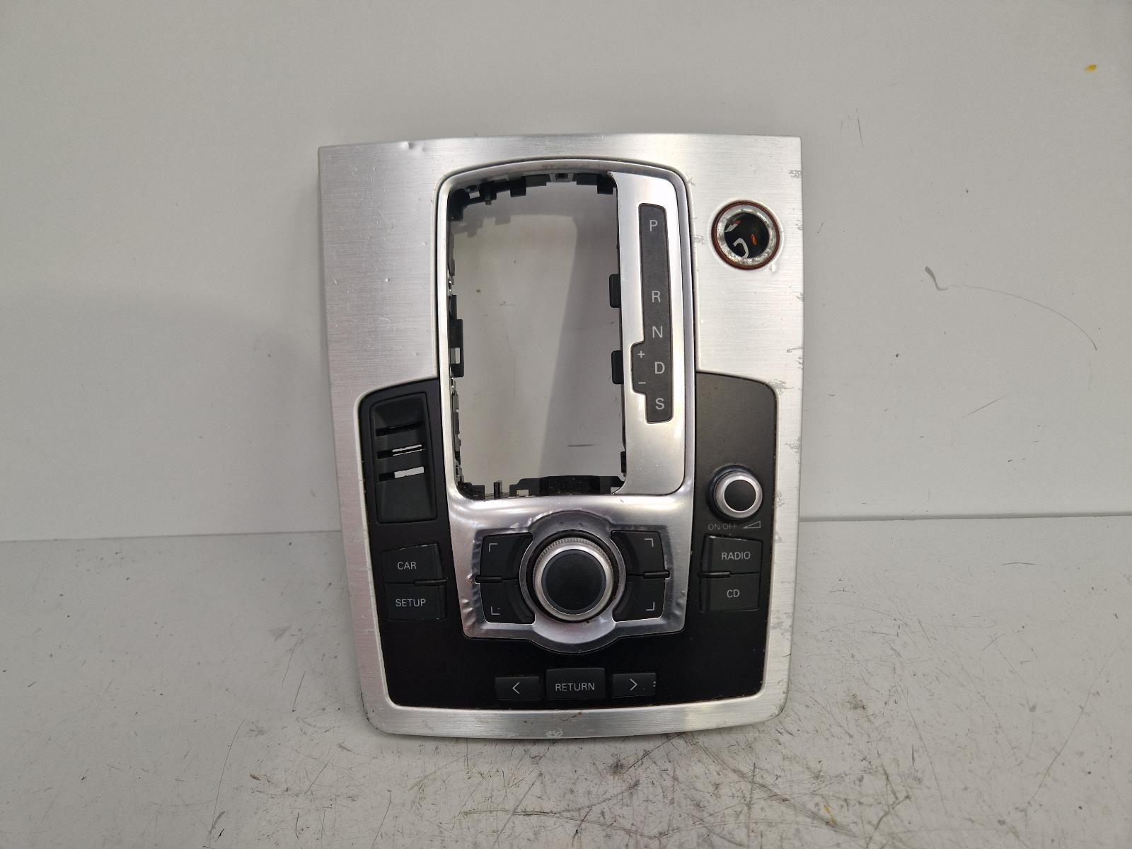 AUDI Q7 TDI 4L MK1 2007 RADIO STEREO HEAD UNIT CD