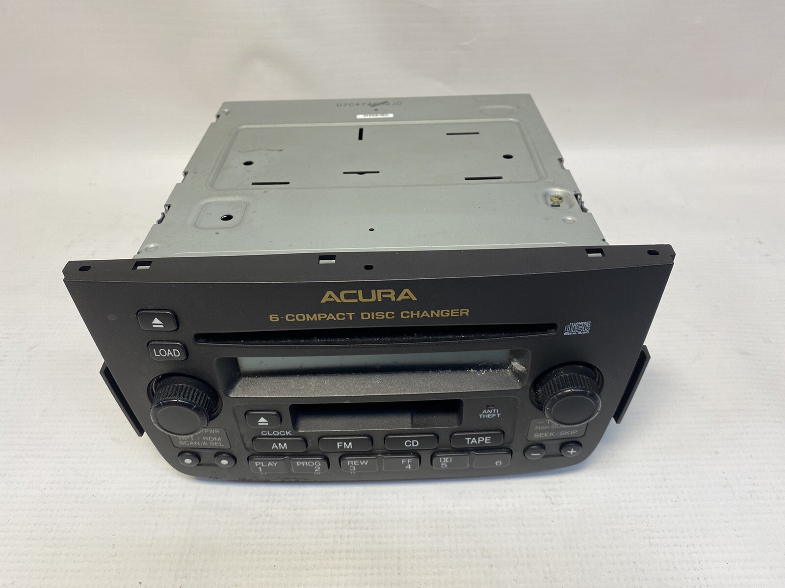 Acura MDX 2001-04’ 6-Disc Factory Radio (Not Working Or For Parts Only) Untested