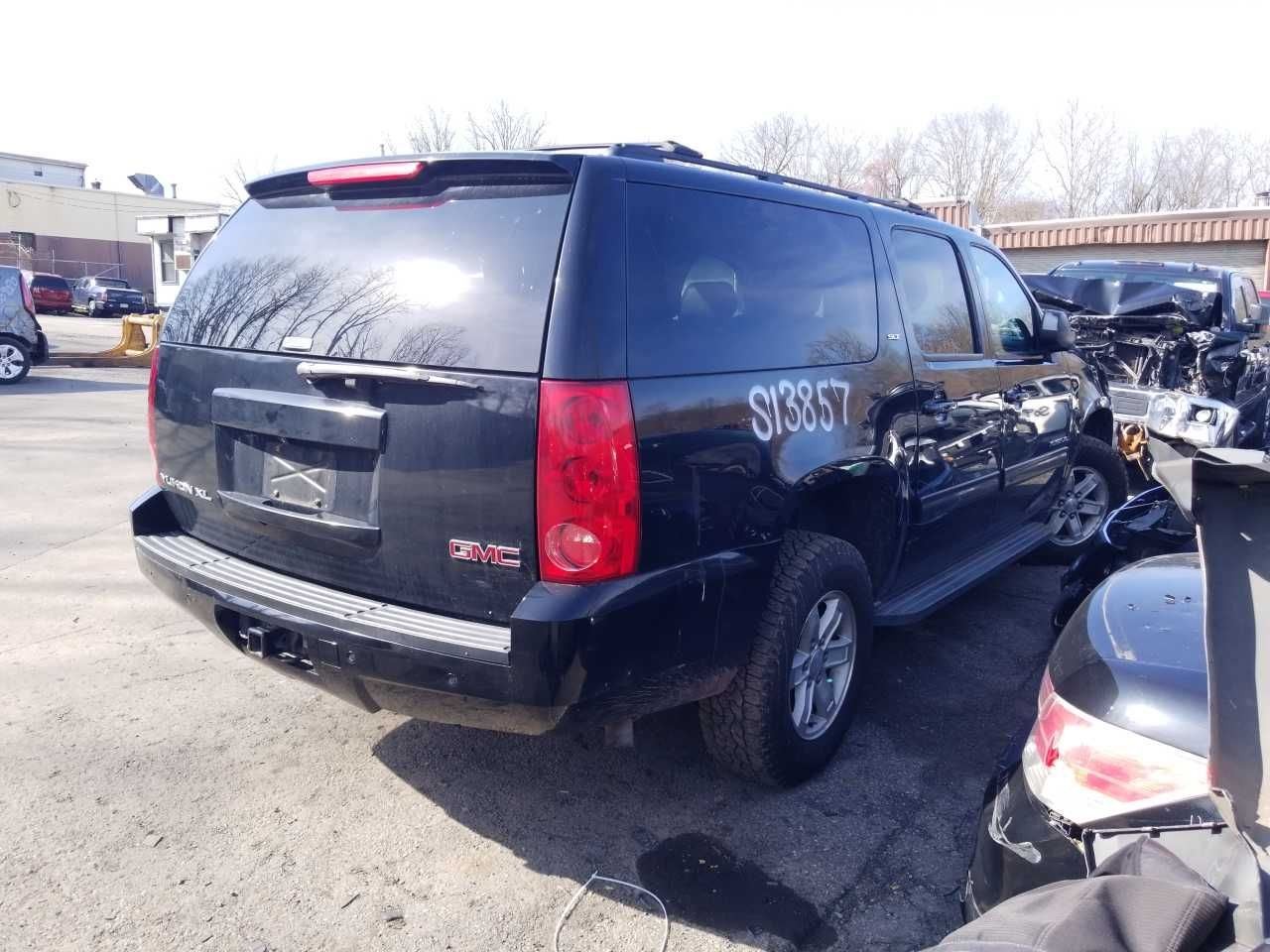 Audio Equipment Radio AM-FM-CD-MP3-USB Fits 11-21 EXPRESS 2500 VAN 4835083
