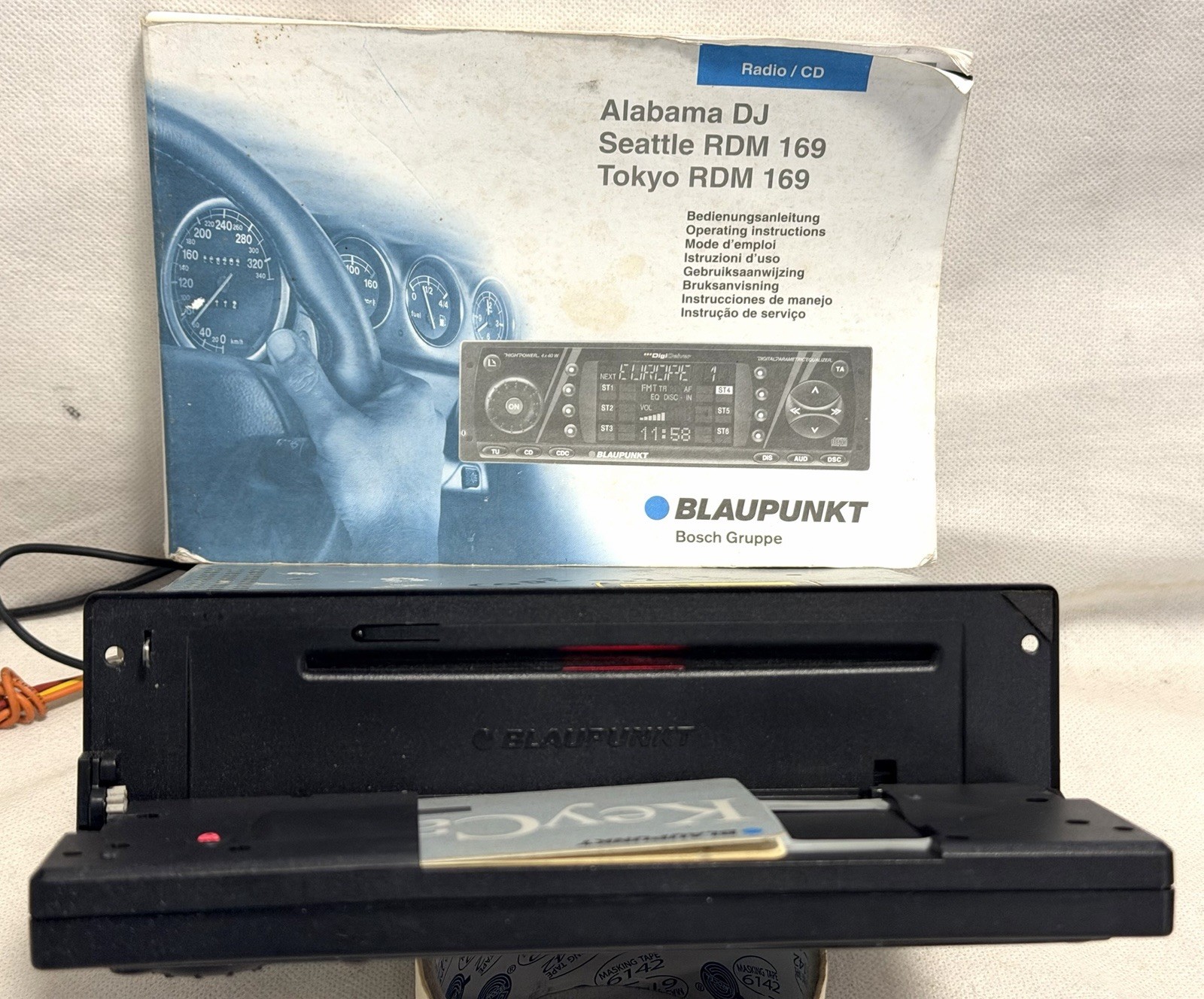 BLAUPUNKT SEATTLE RDM 169 DIGICEIVER HIGH POWER W/ CODE & KEY CARD USER MANUAL