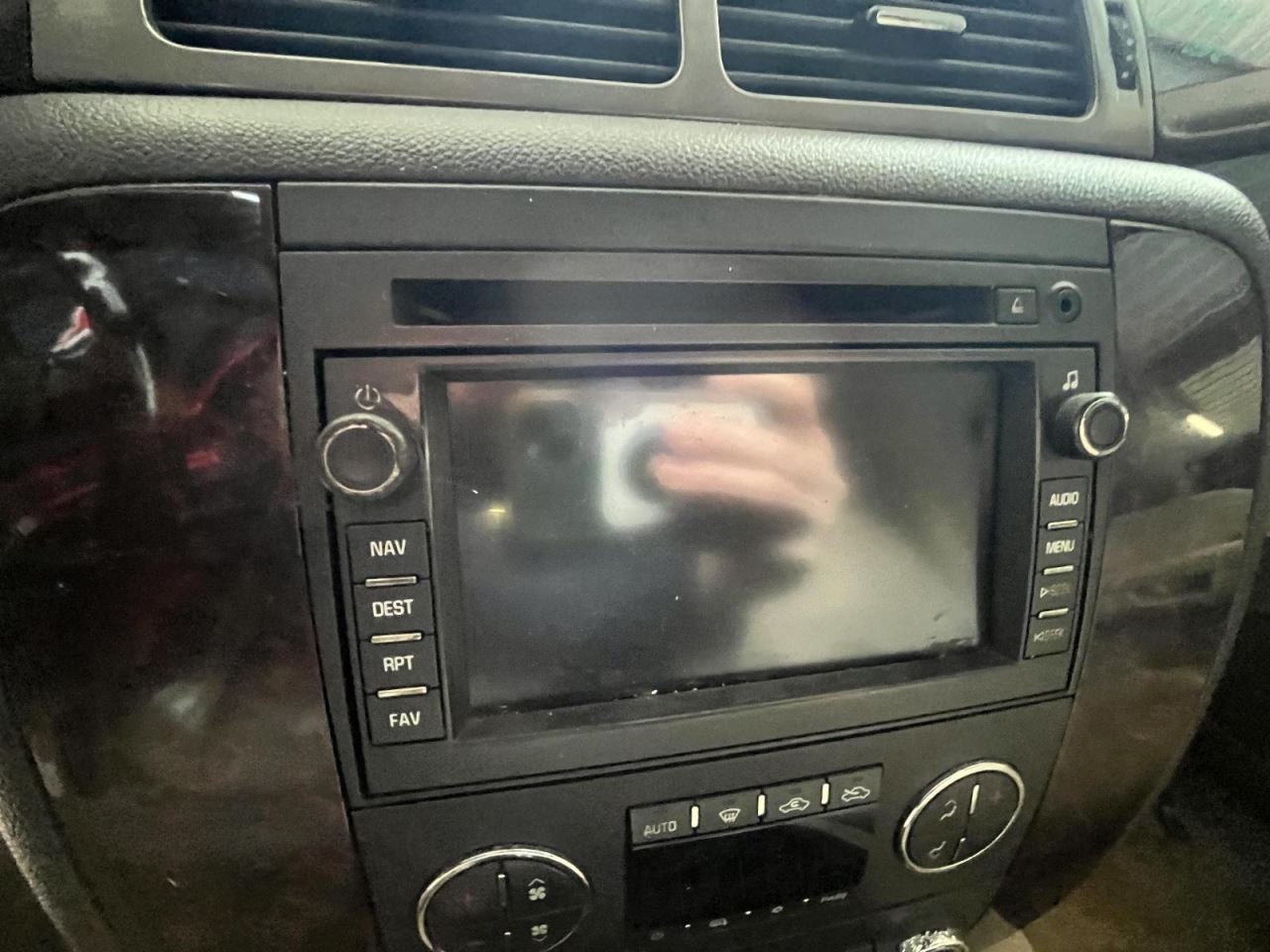 Audio Equipment Radio Opt Uvb ID 20807044 Fits 08-09 TAHOE 66763